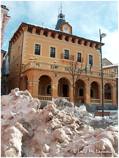 Edificio del Ayuntamiento de Tineo - Asturias, Camino Primitivo a Santiago