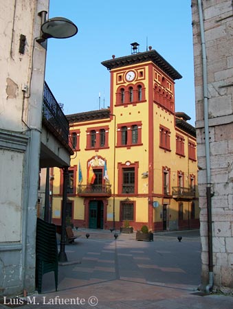 Grado, Asturias-Ayuntamiento de Grado